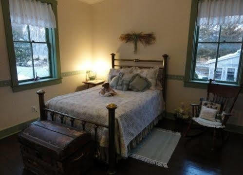 Corner George Inn Bed & Breakfast (Adults Only) Maeystown Exterior foto